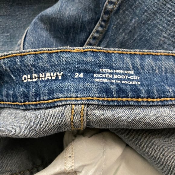 NEW Old Navy Extra High-Waisted Kicker Boot-Cut Button-Fly Jeans 24 - Picture 6 of 8